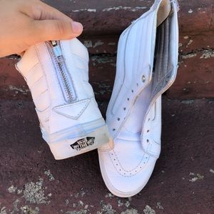 ALL WHITE LEATHER VANS